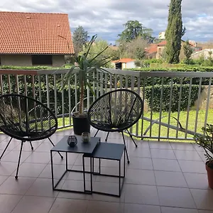  Apartment Moderne, Terrasse Et Parking France